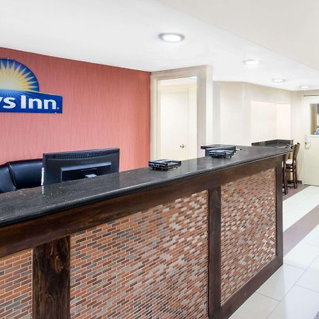 Days Inn By Wyndham Geneva/Finger Lakes Exterior foto